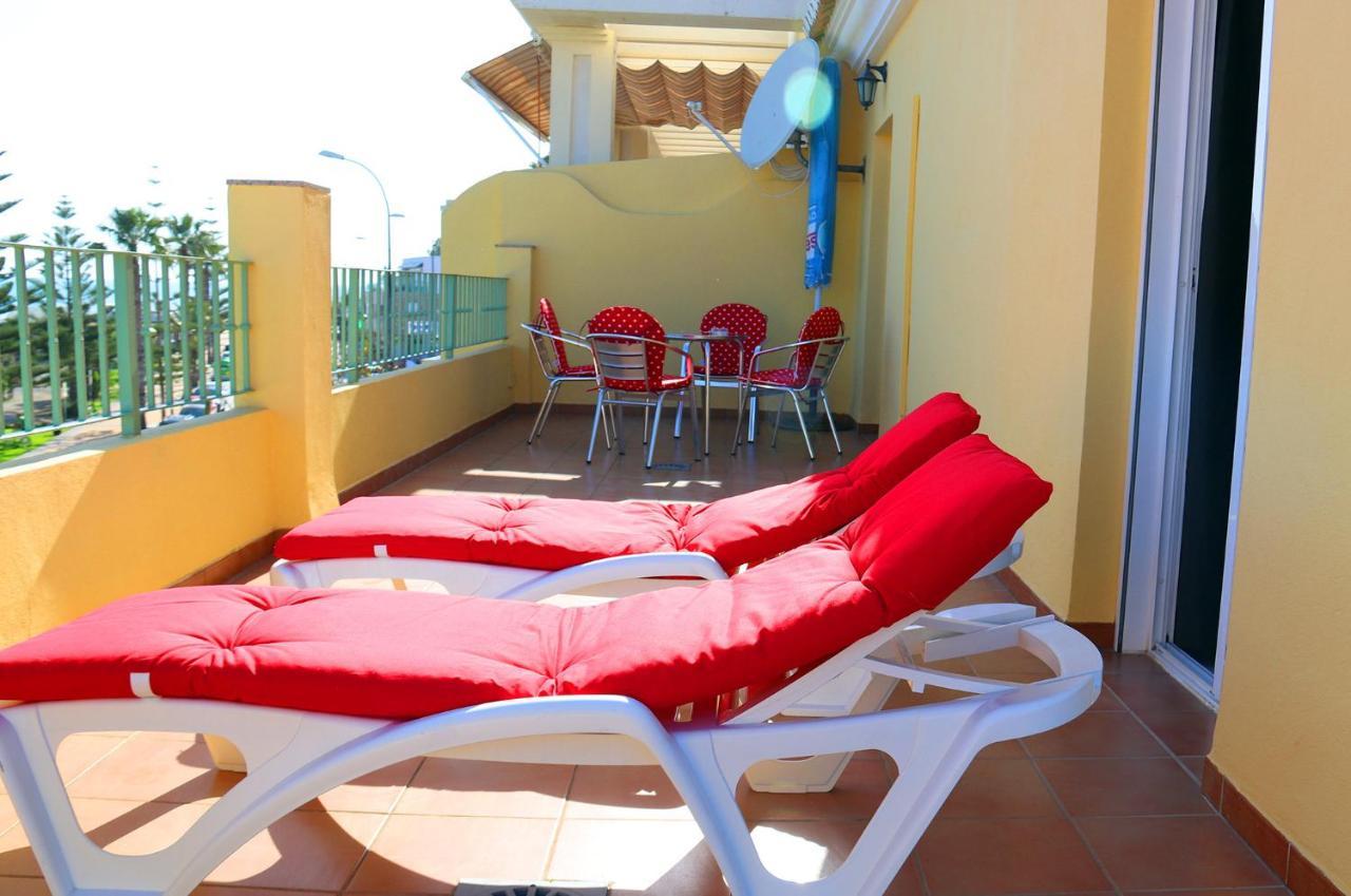 Hostal La Estacion Benajarafe Exterior photo